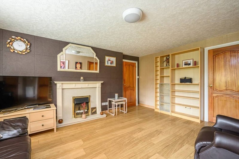 Room Sighthill Loan in City of Edinburgh