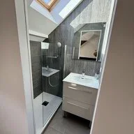 Chambre D 1206 à Cranves-Sales