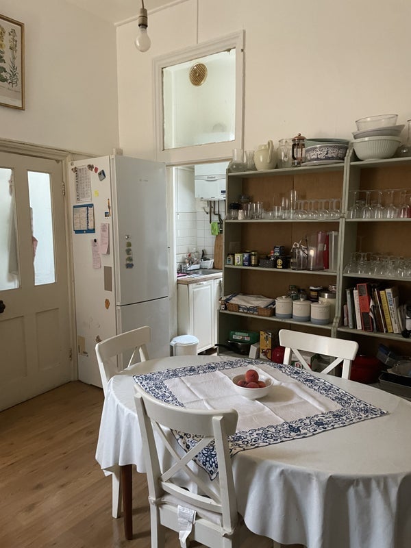 Room Avonmore Road in Greater London