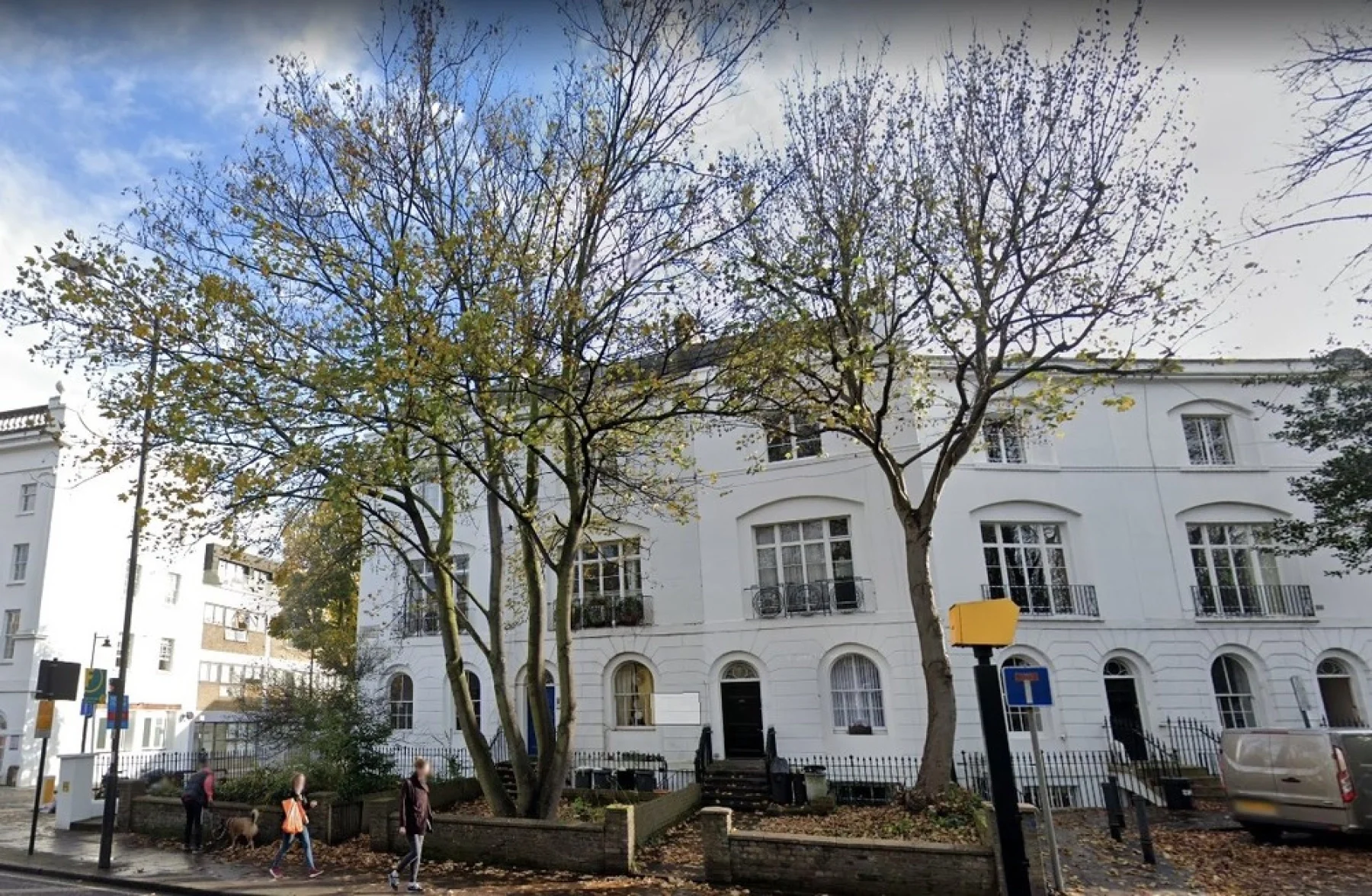 Flat Essex Road in Greater London