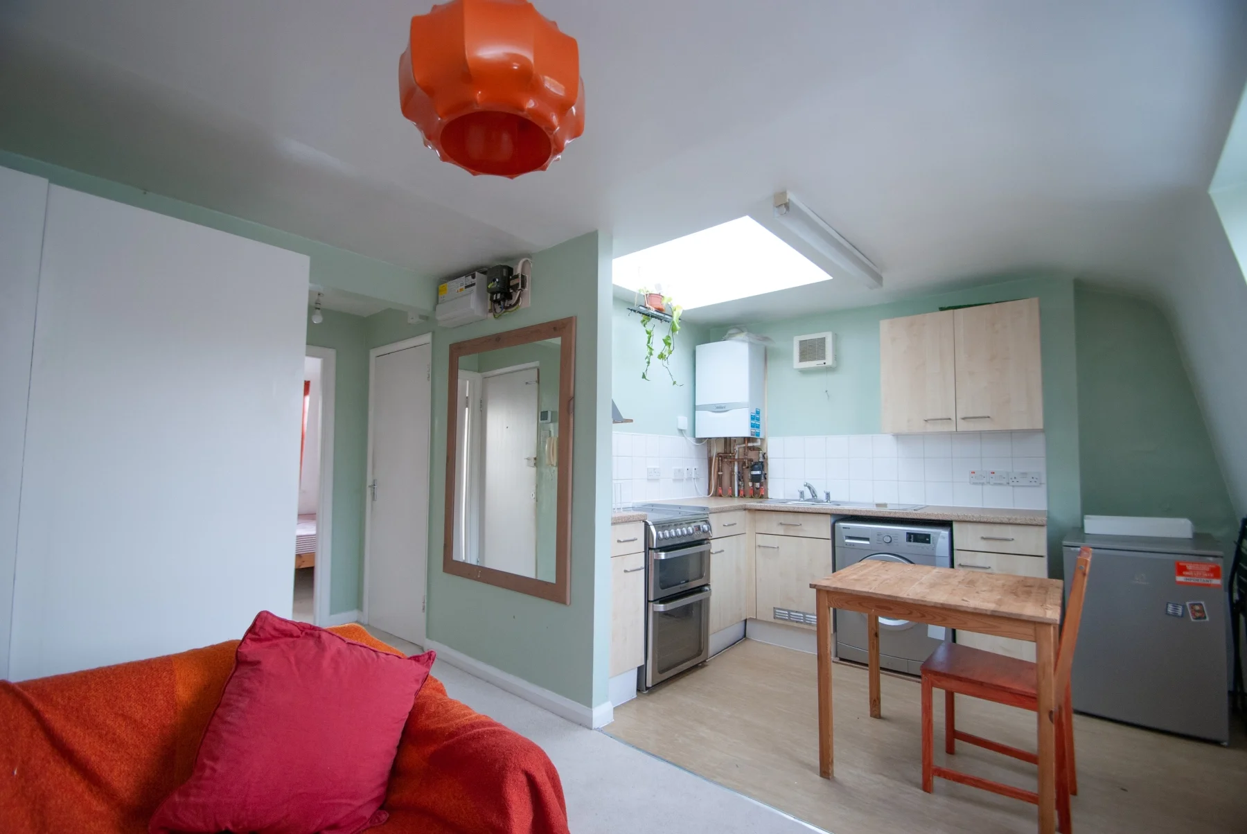 Flat Essex Road in Greater London