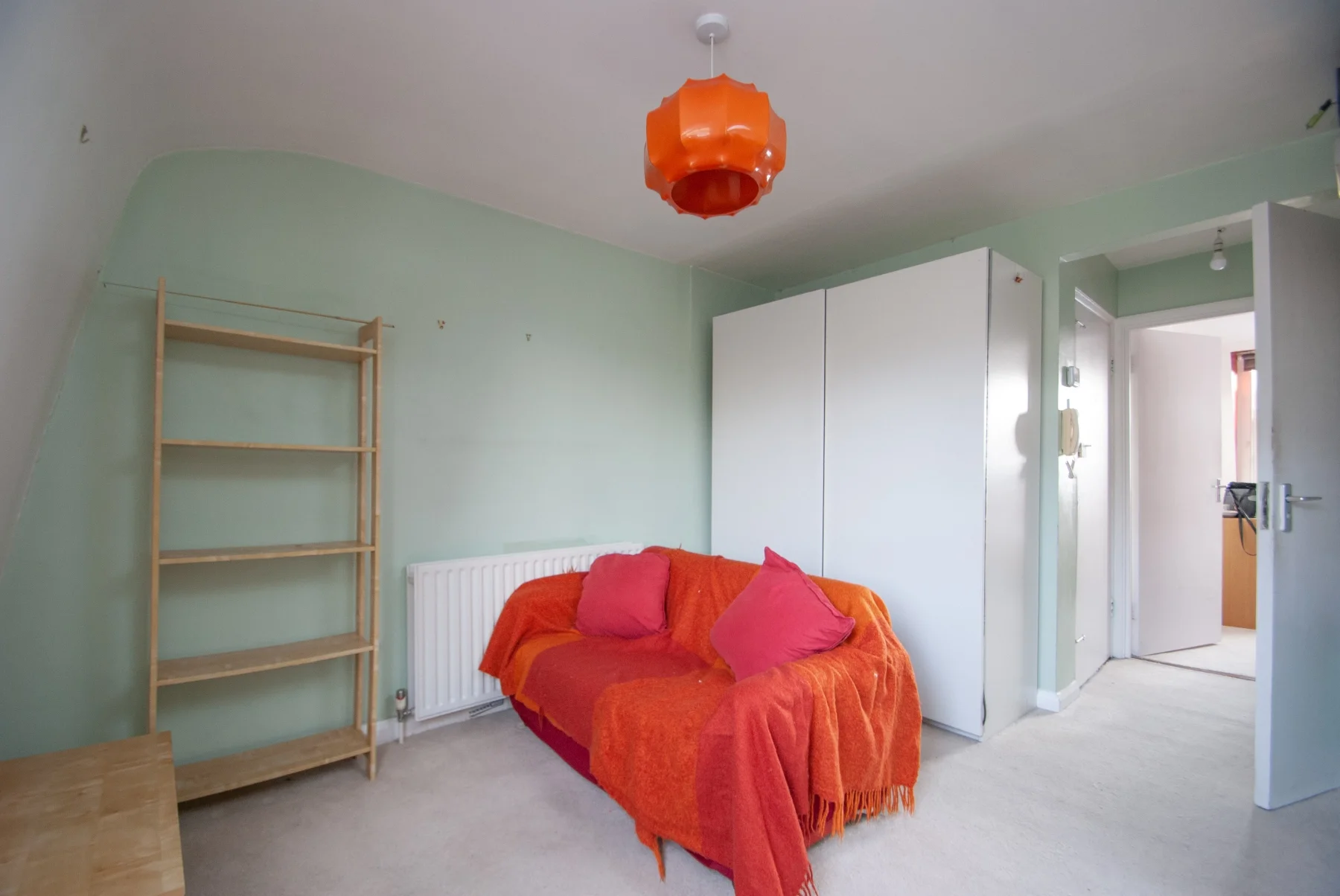 Flat Essex Road in Greater London