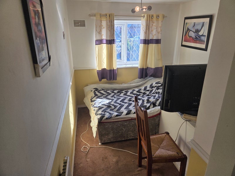 Room Halstead Road in Preston