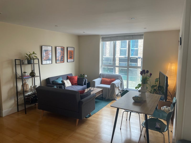 Room Penwith Road in Greater London