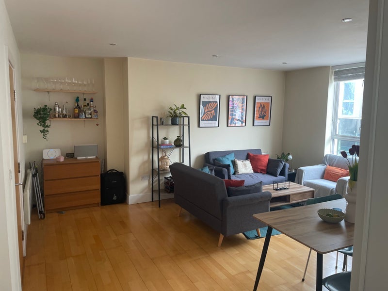 Room Penwith Road in Greater London