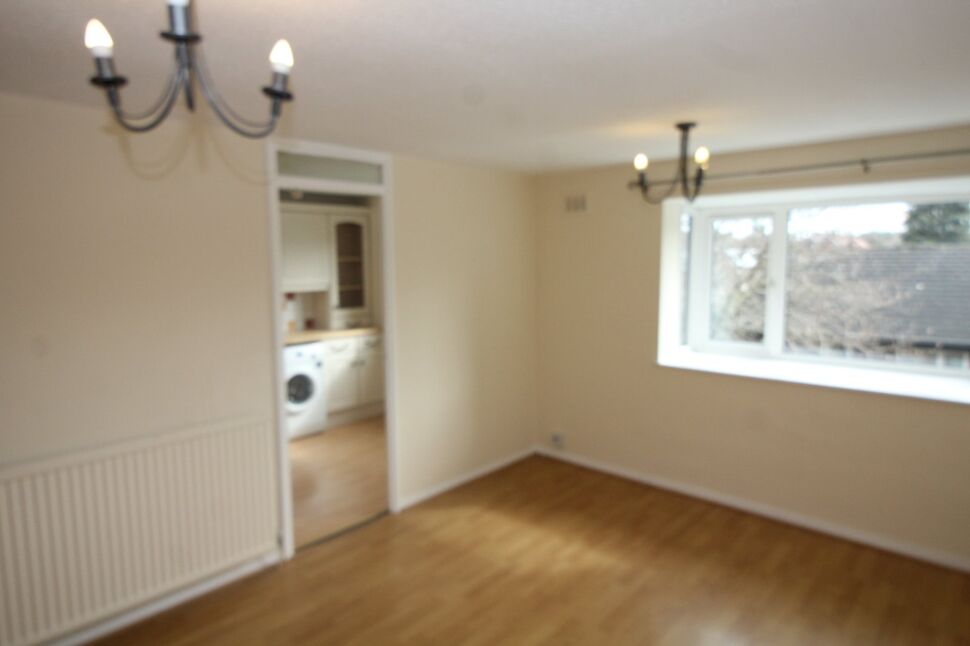 Flat Montrose Court in Chester
