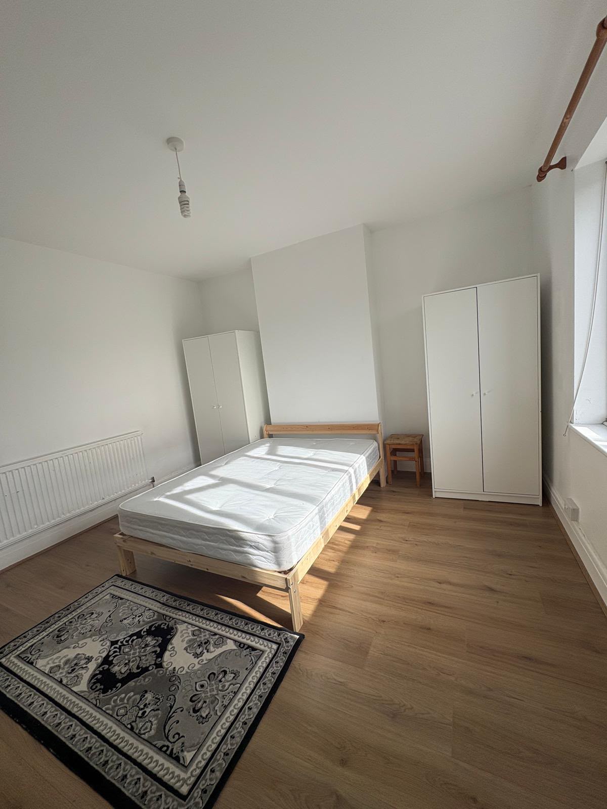 Room St Edmund's Road in Greater London