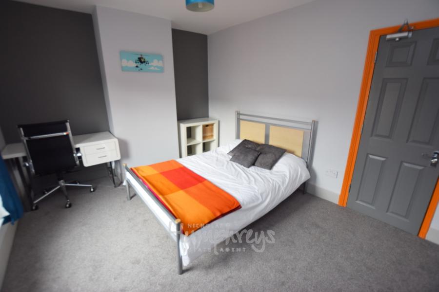 Room Northcote Street in Northampton