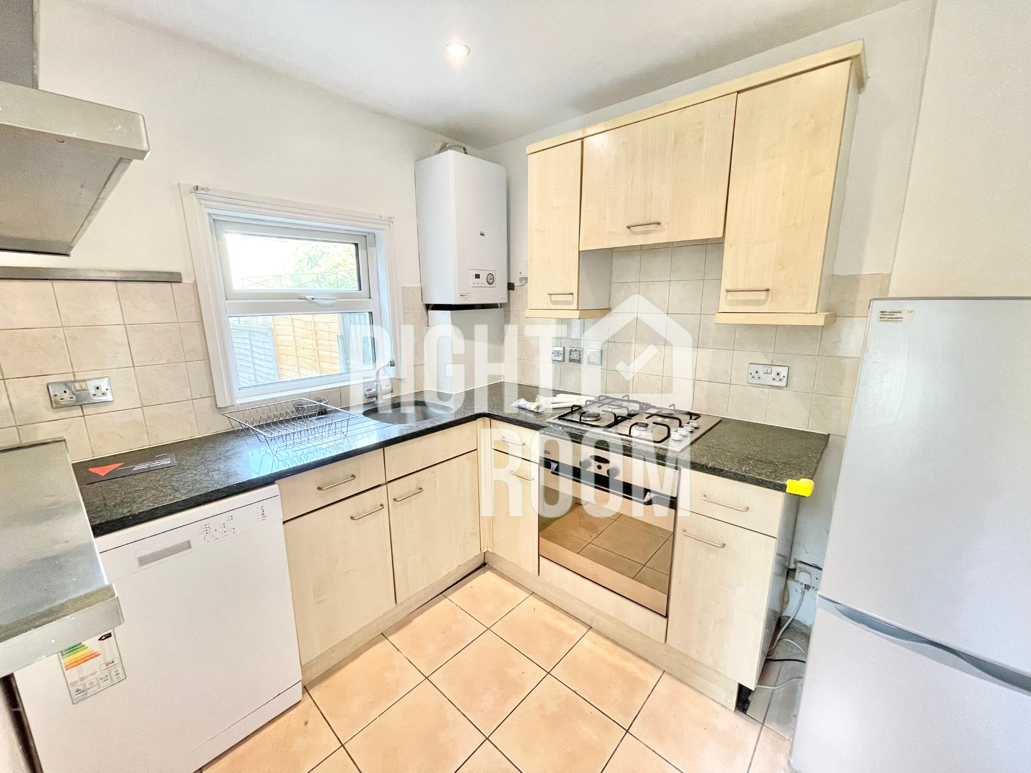 Flat Bellefields Road in Greater London