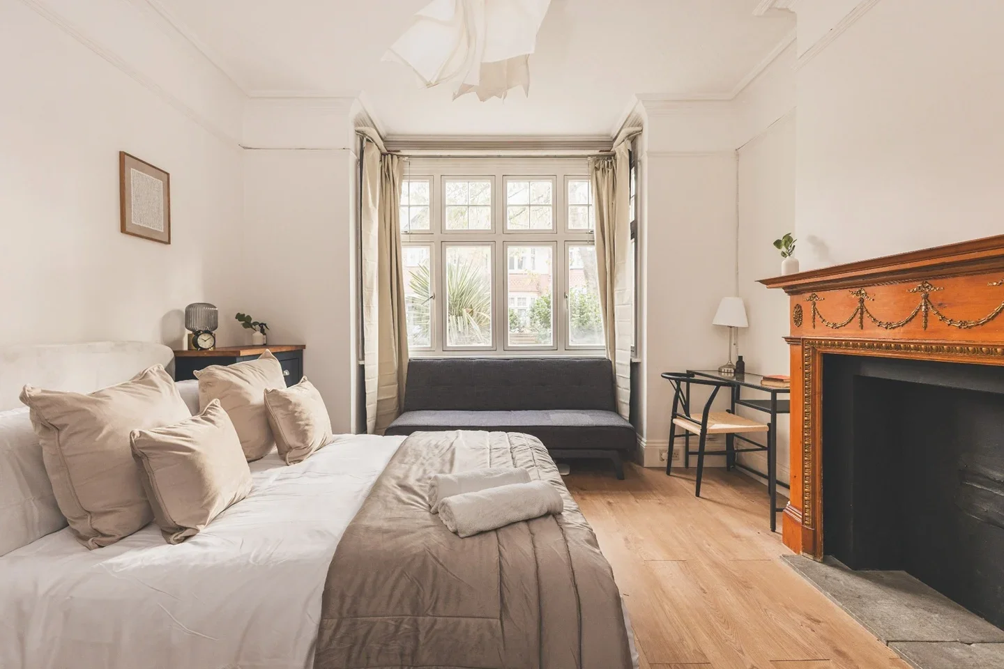Room Waldegrave Road in Greater London