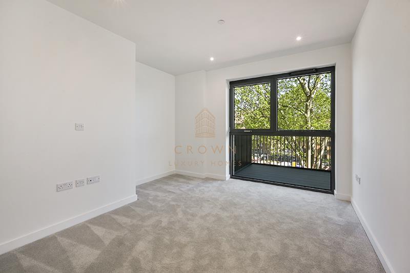 Flat Hollybush Street in Greater London