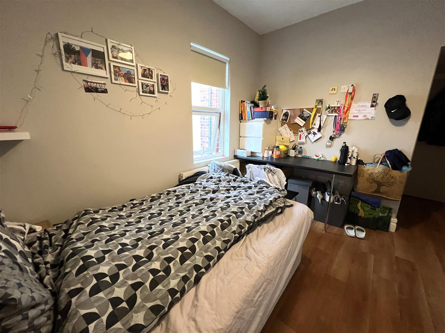 Room Hesketh Avenue in Leeds