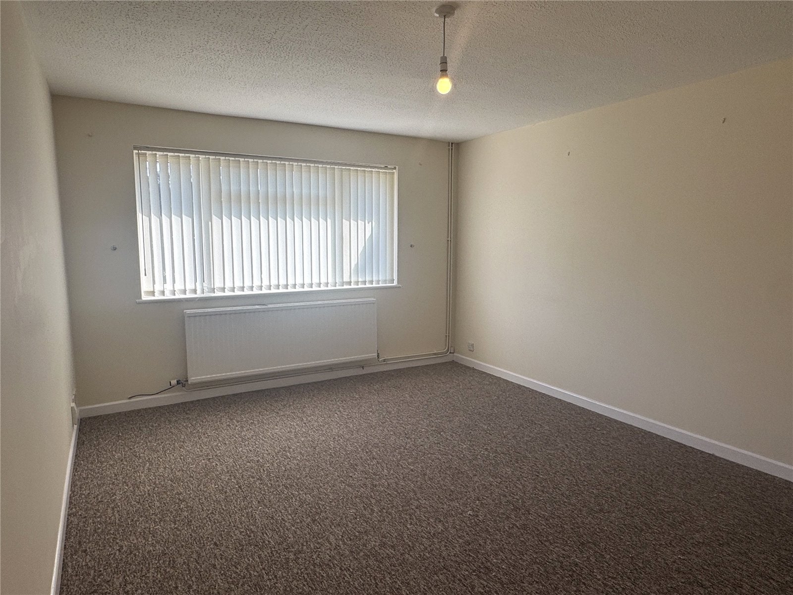 Flat Laynes Road in Gloucester
