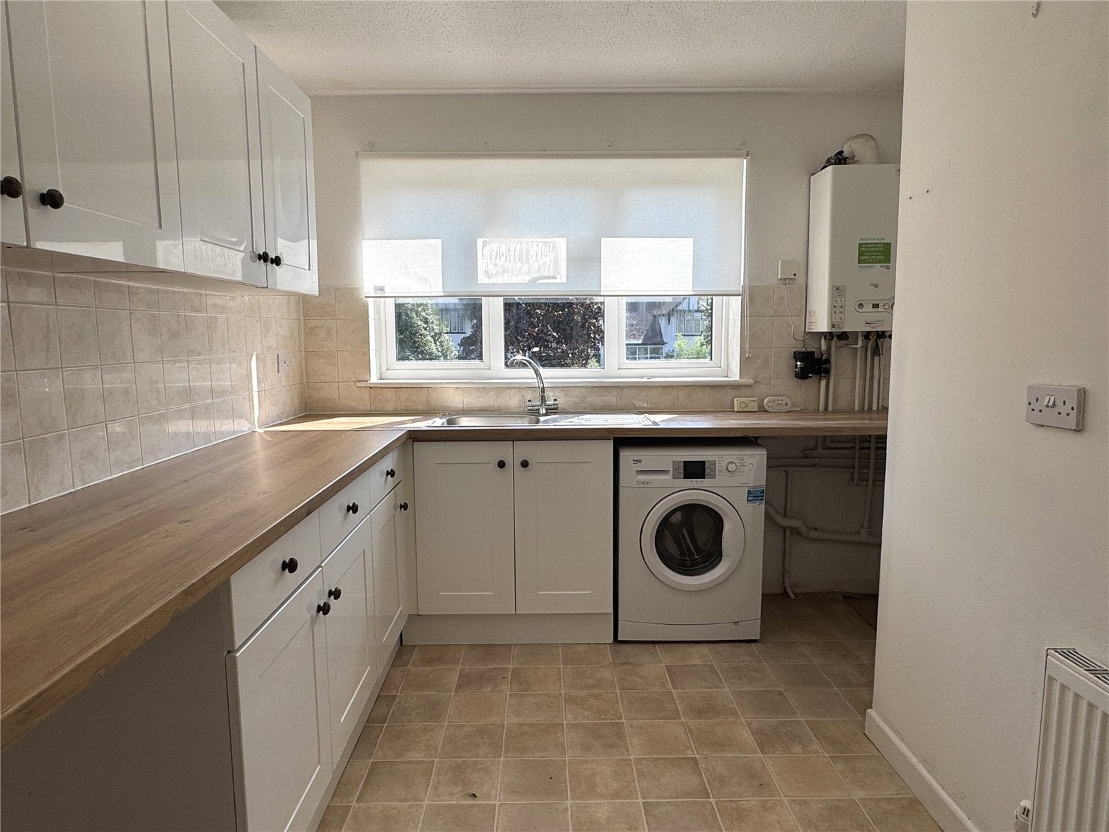 Flat Laynes Road in Gloucester