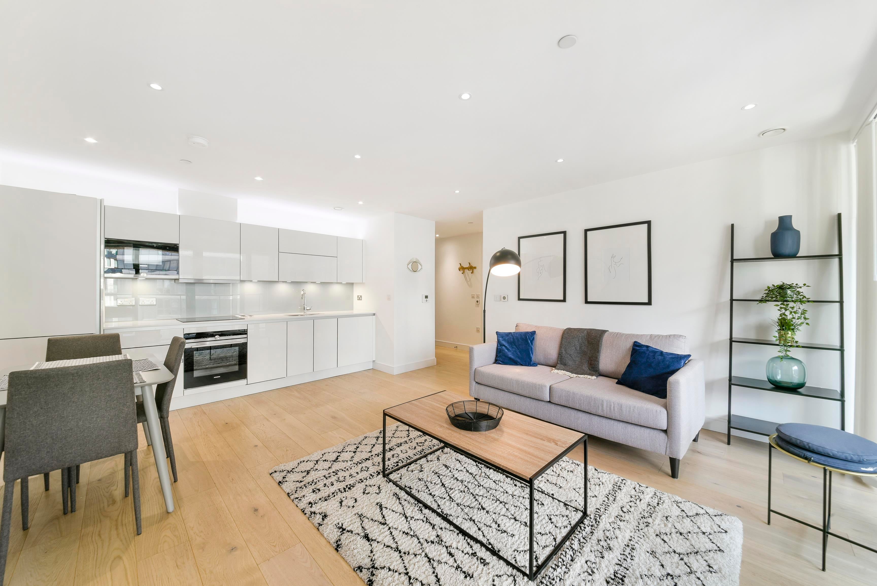 Flat Alexia Square in Greater London