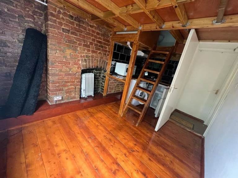 Flat Hammersmith Grove in Greater London