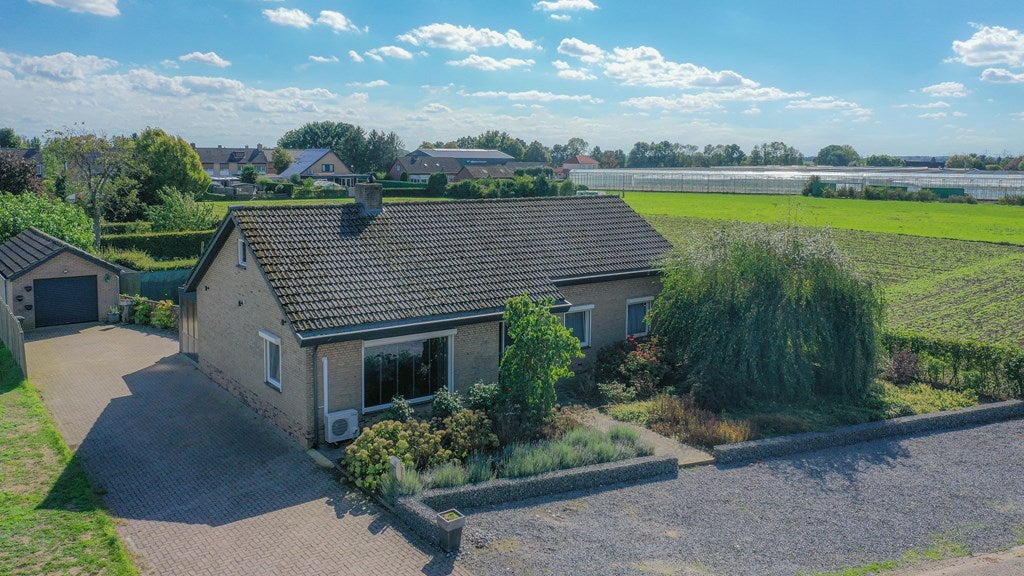 Huis Hanssum 2 in Neer