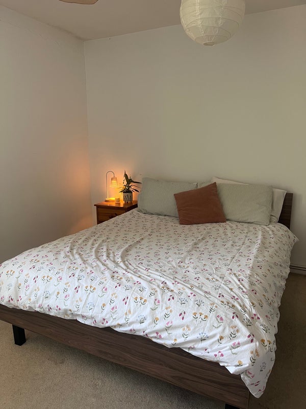 Room Landor Road in Greater London