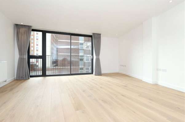 Flat Weston Street in Greater London
