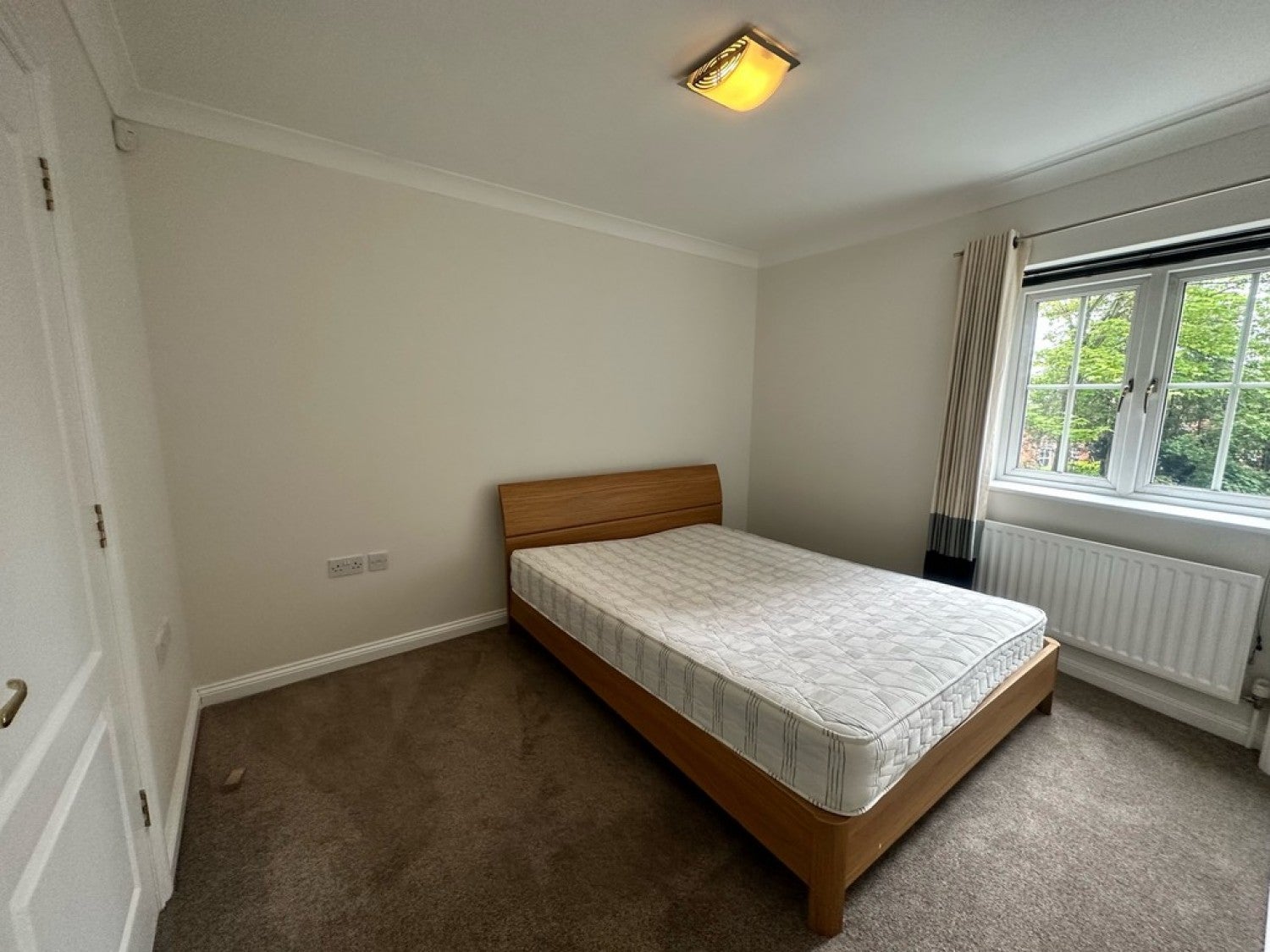 Flat Bounty Road in Basingstoke and Deane