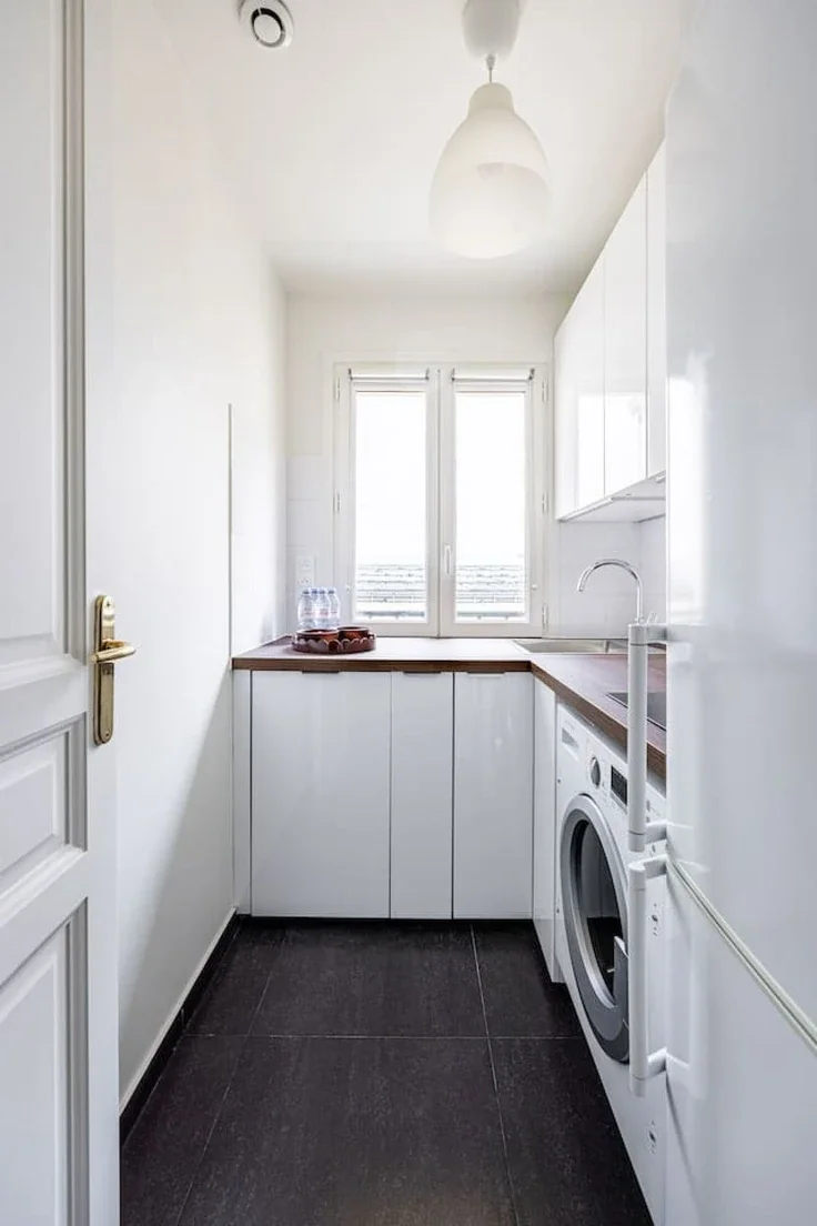 Appartement Rue de Bassano à Paris