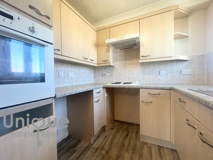 Flat Admiral Heights in Bispham