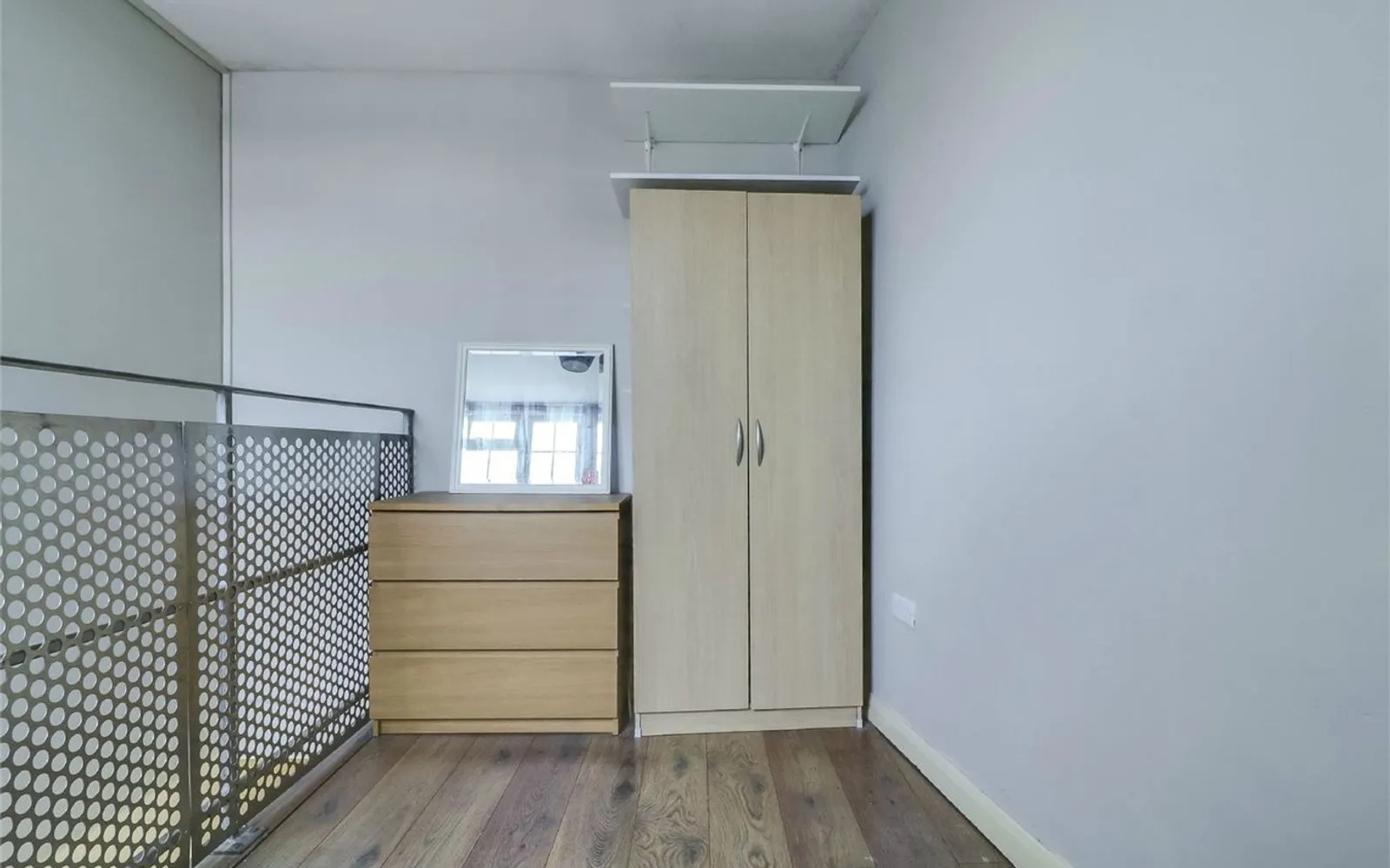 Flat Streatfield Road in Greater London