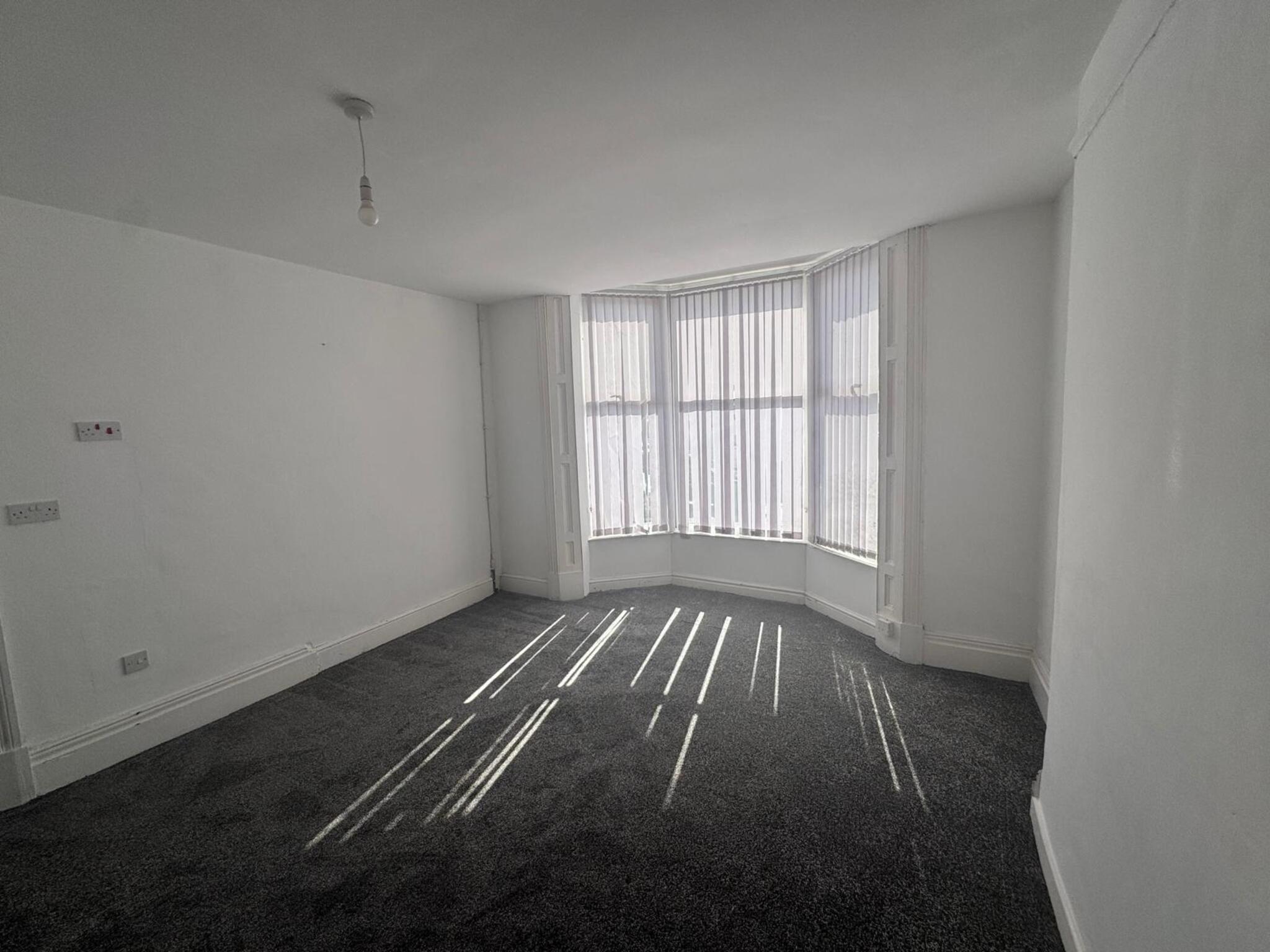 Flat Bushbury Road in Wolverhampton