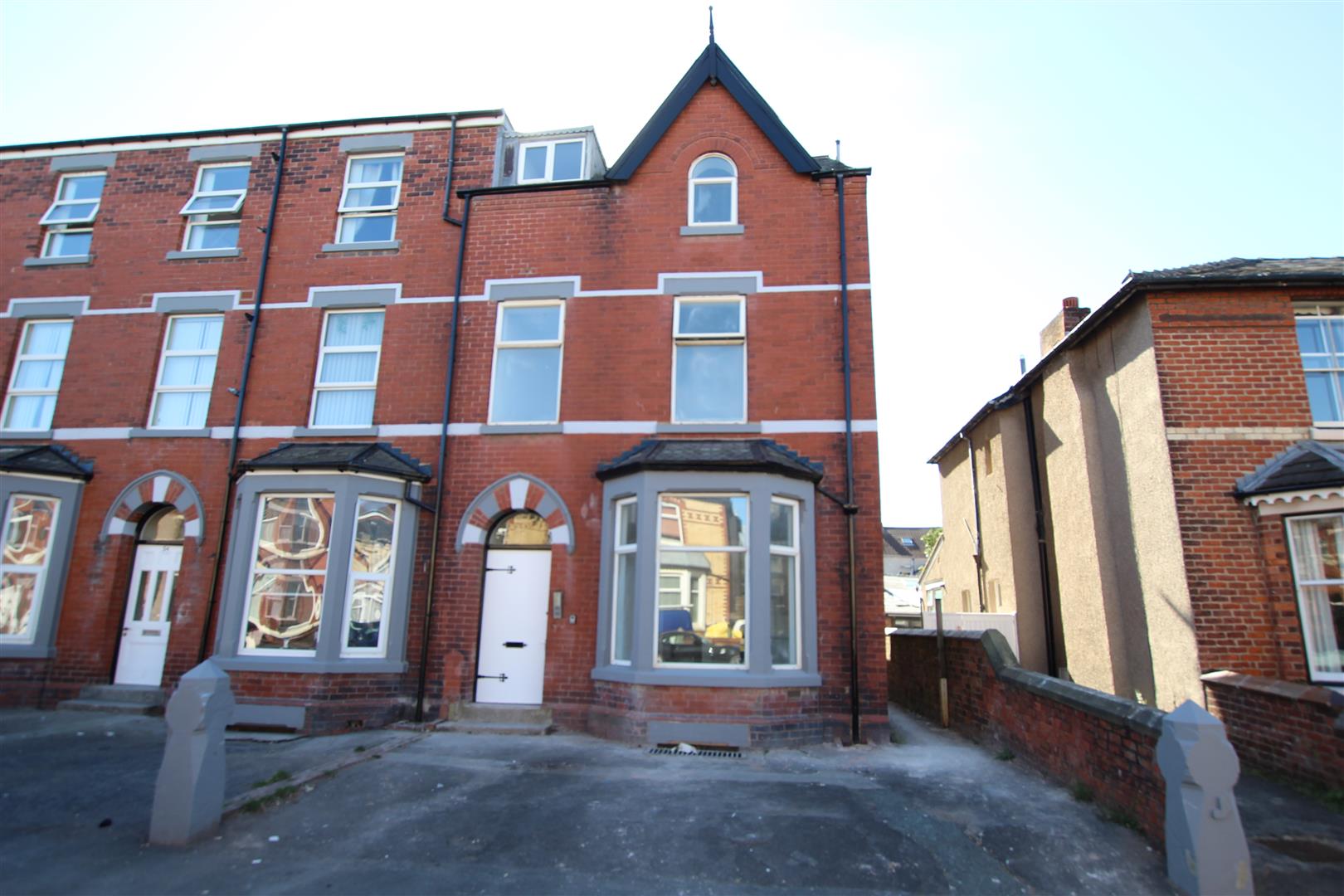 Flat St Andrew's Road South in Borough of Fylde
