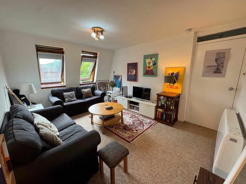 Room Clarence Gardens in Glasgow