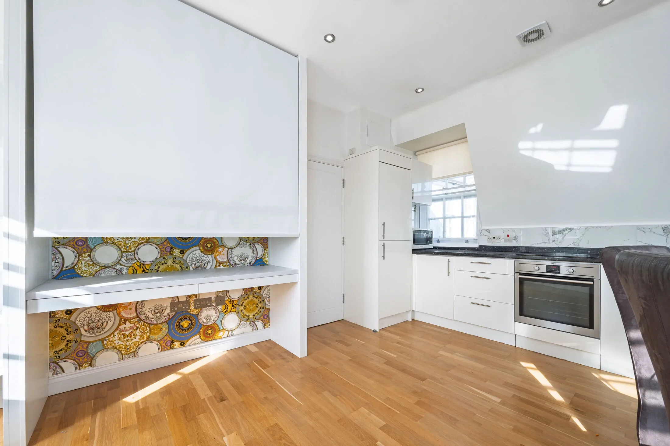 Flat West End Lane in Greater London