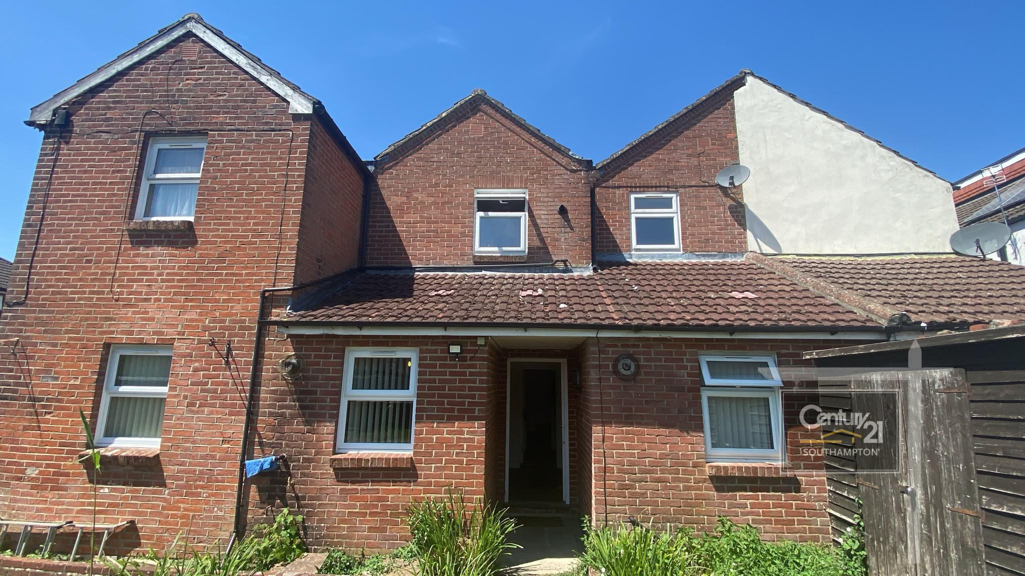 Flat Hamilton Road in Eastleigh