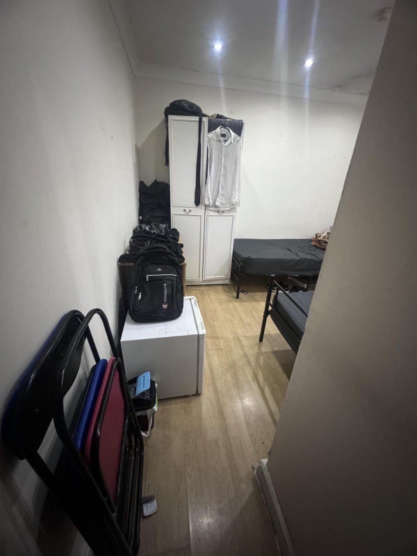 Room Crownfield Road in Greater London