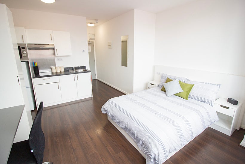 Room Milton Street in Nottingham
