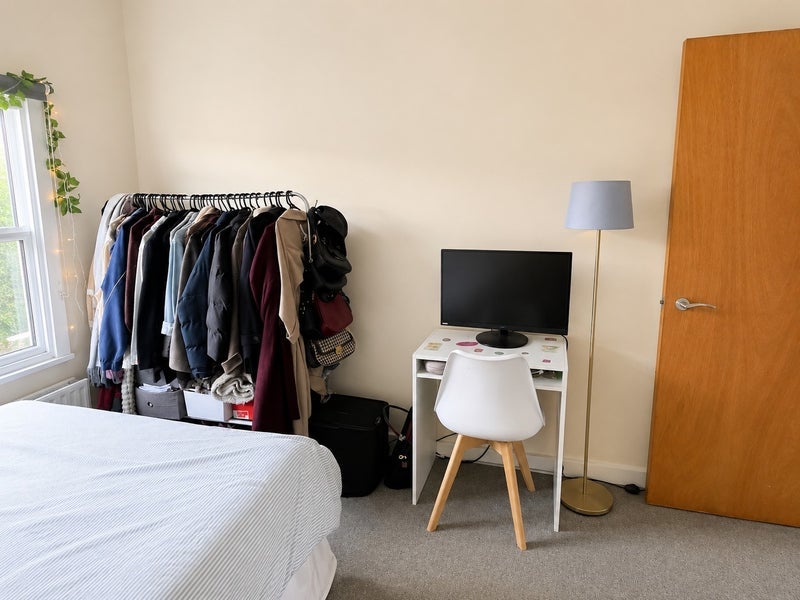 Room Kepler Road in Greater London