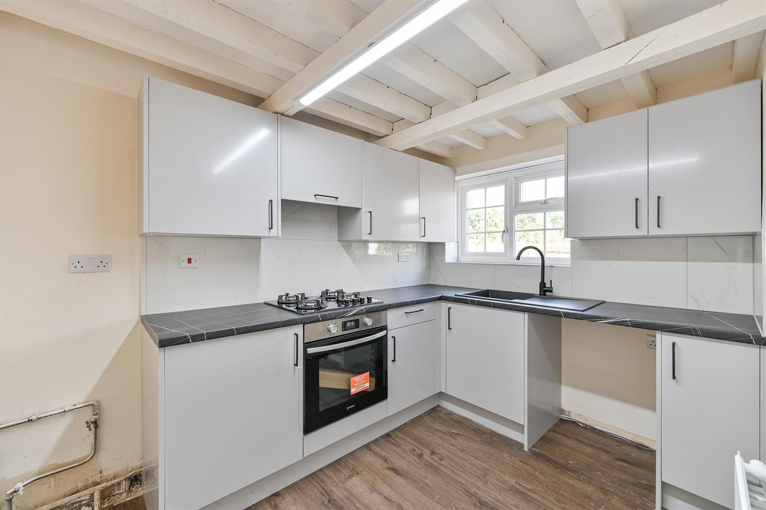 House Calcot Place in Holybrook