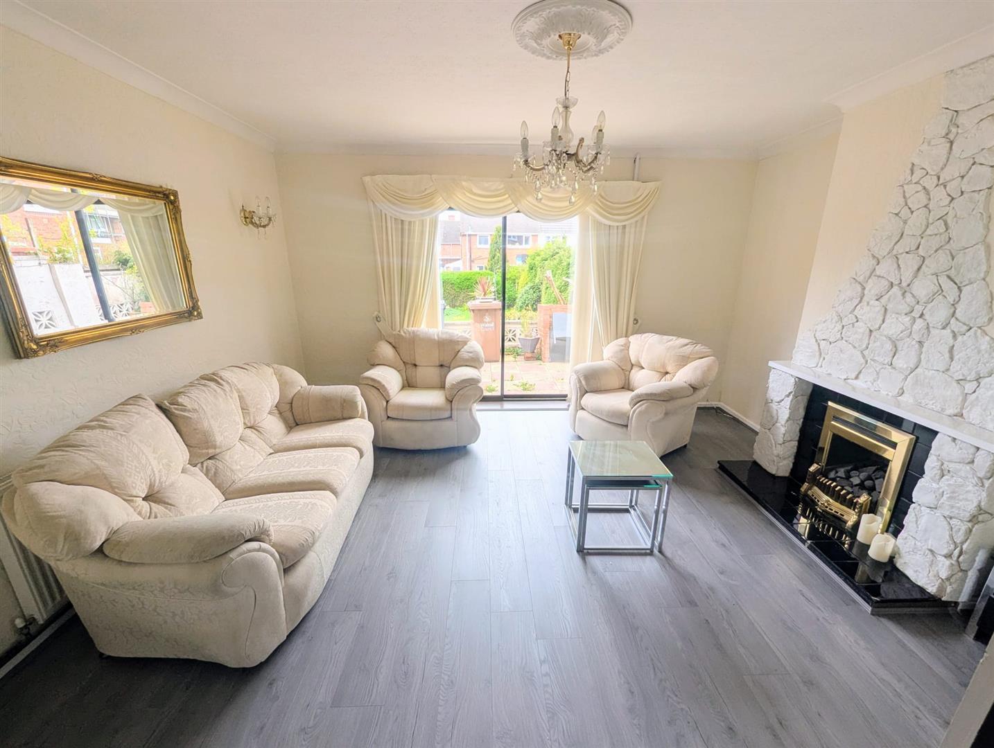 House Cresswell Crescent in Bloxwich