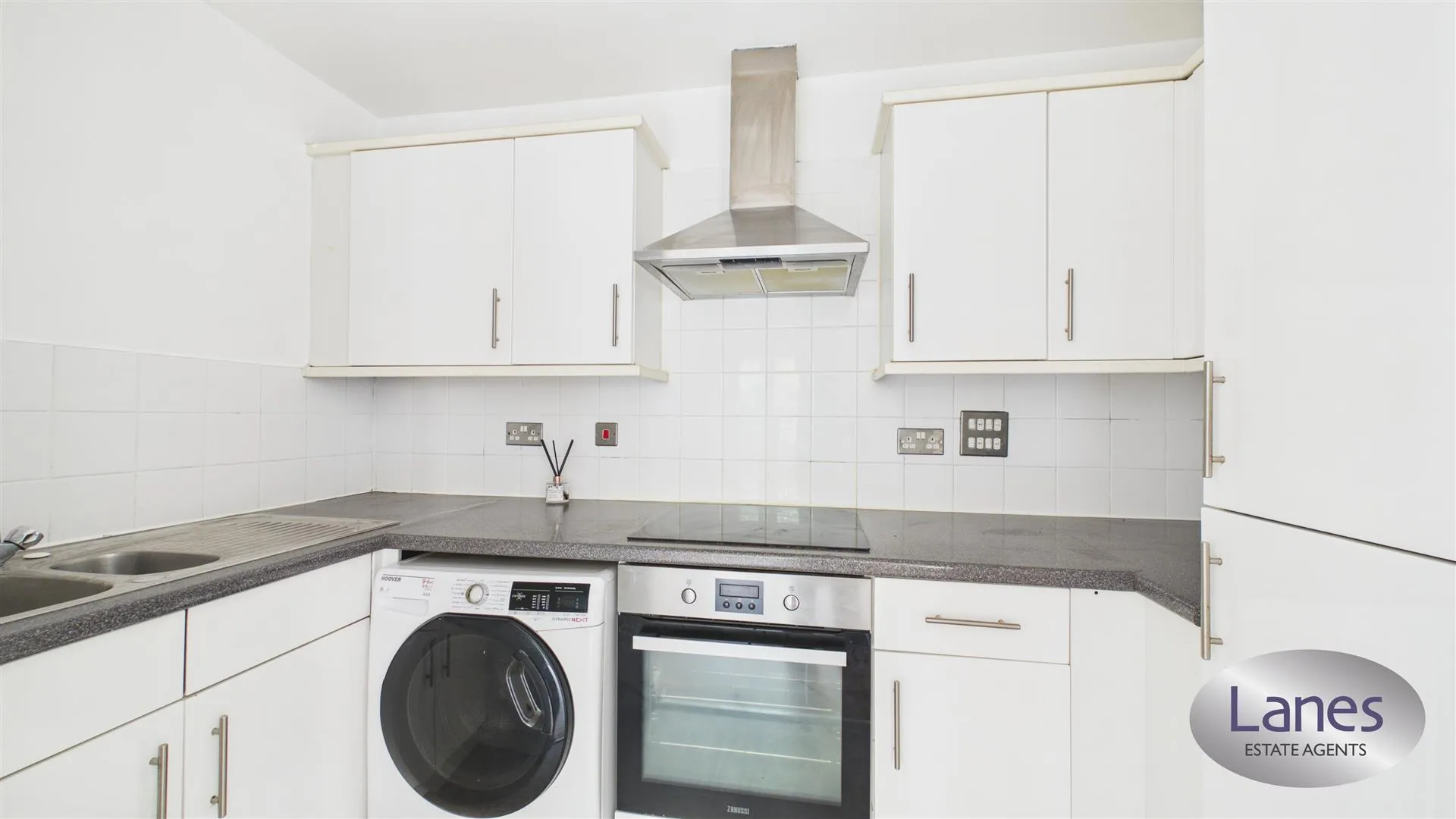 Flat Bromley Close in Harlow