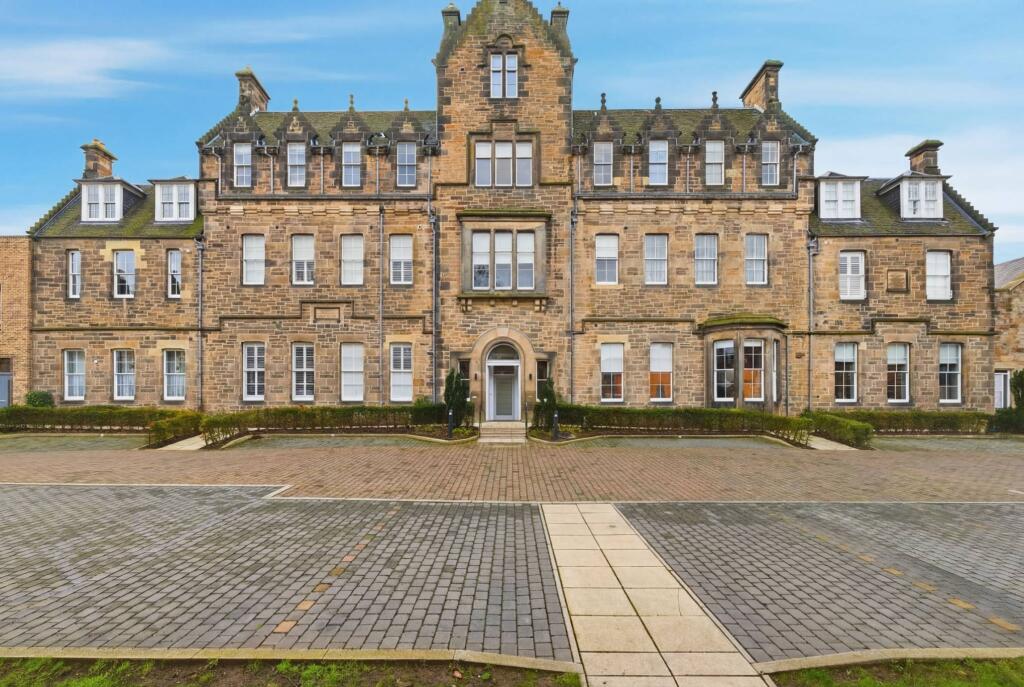 Flat Gorgie Road in City of Edinburgh