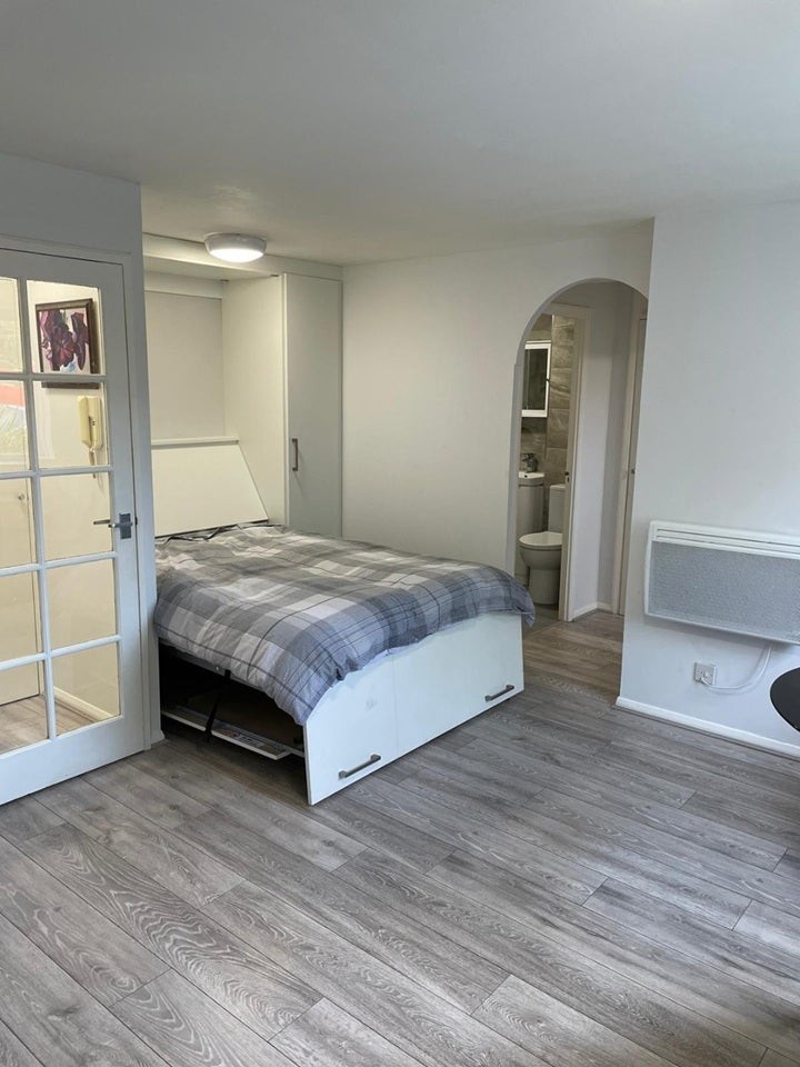 Flat John Silkin Lane in Greater London