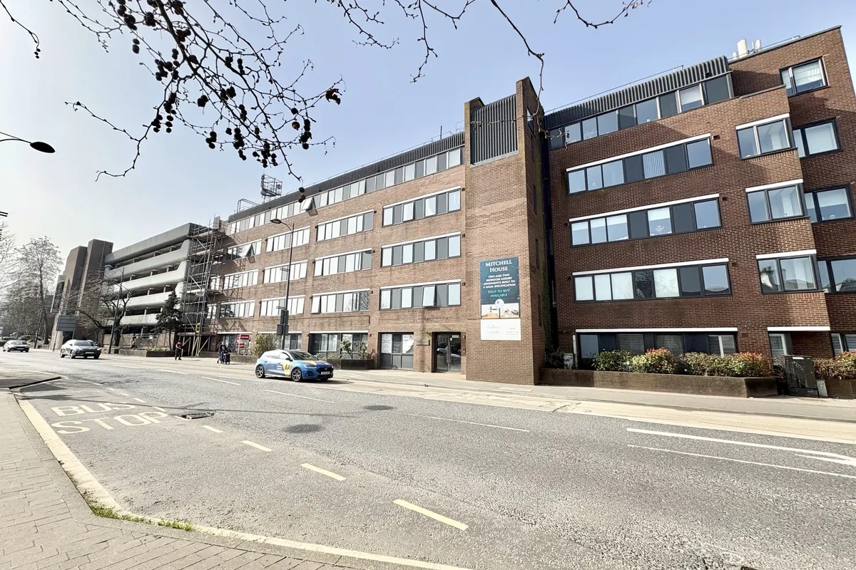 Flat Mitchell Road in Eastleigh