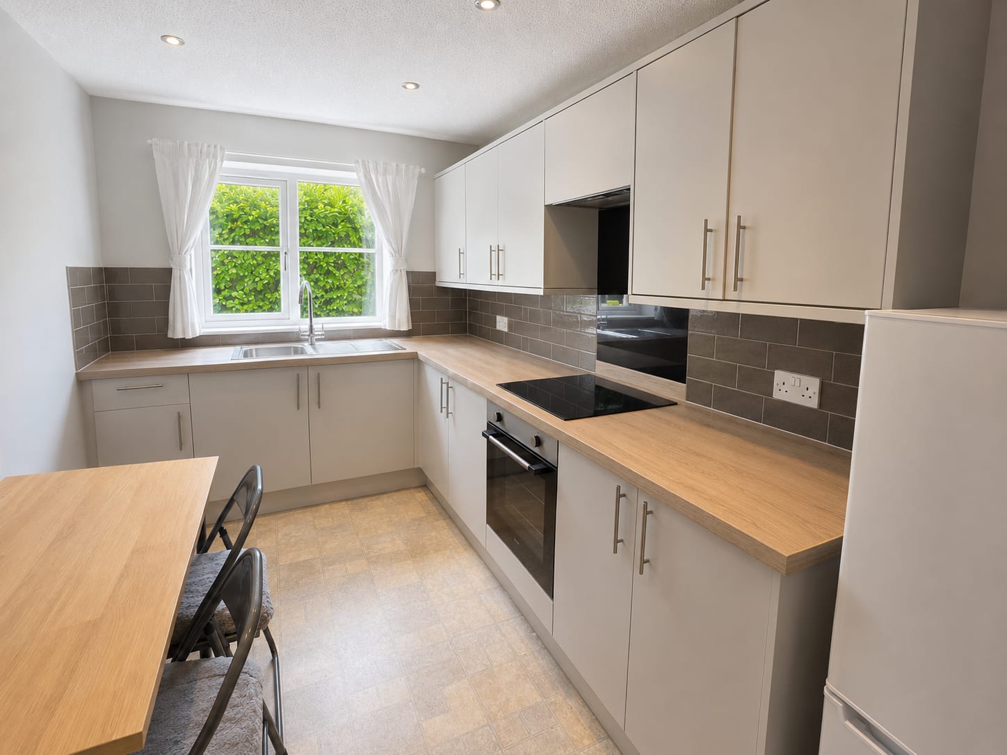 Flat Chamberlain Drive in Wilmslow