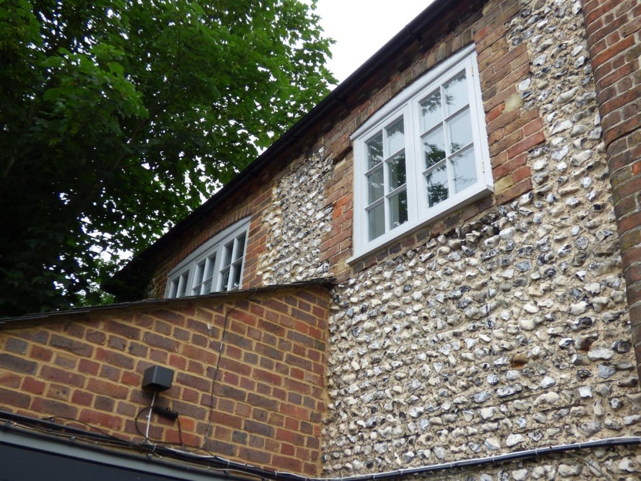 Flat Tarrant Street in Arun