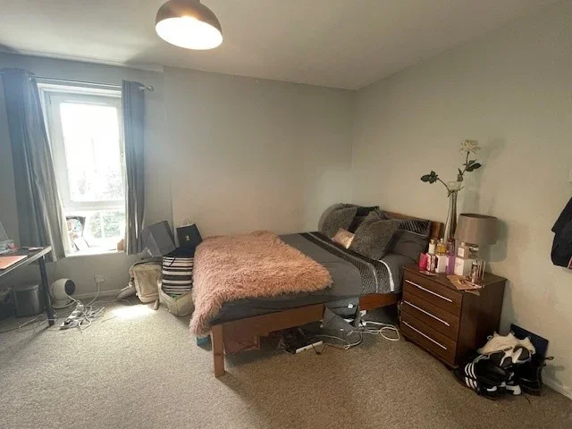 Room Pardoner Street in Greater London