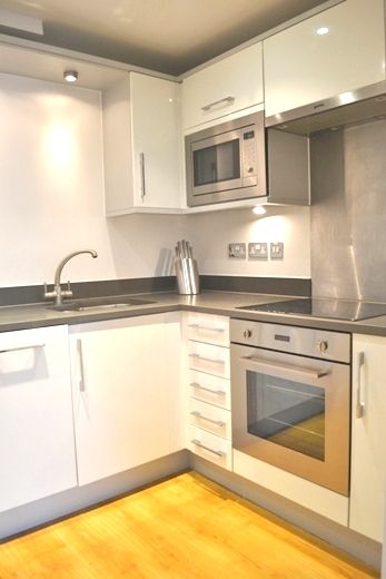 Flat Malvern Road in Greater London