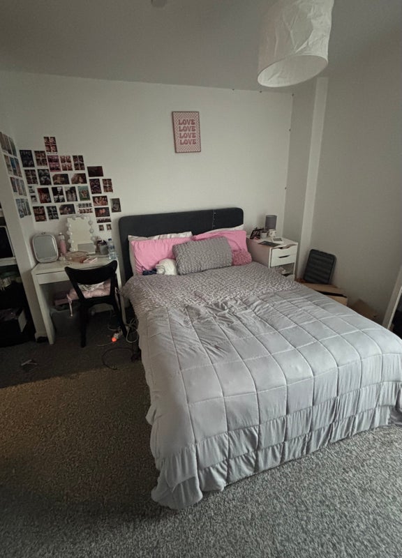 Room Trentham Street in Manchester