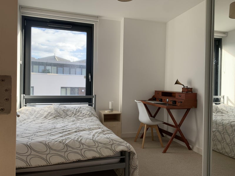 Room Cadmium Square in Greater London