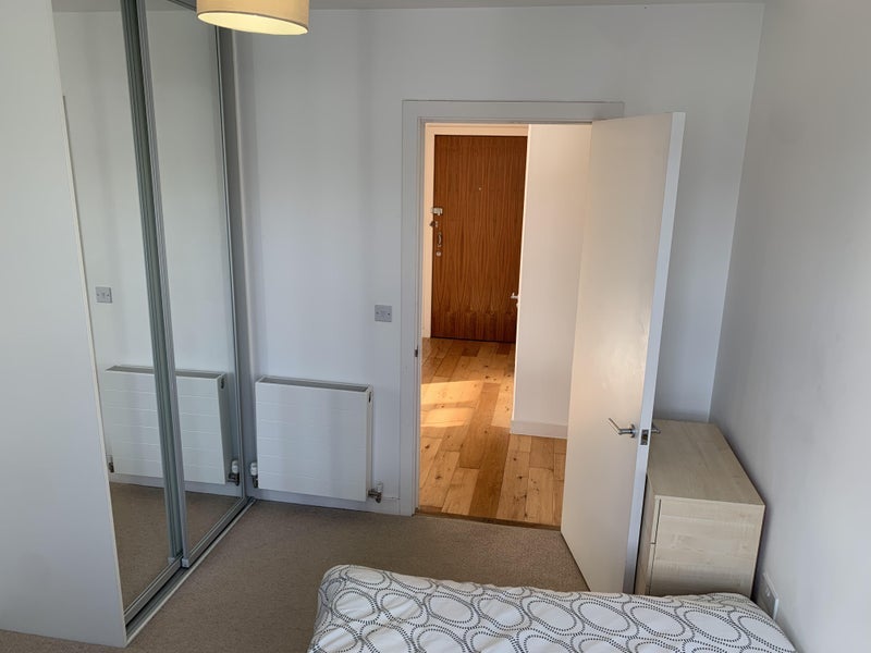 Room Cadmium Square in Greater London