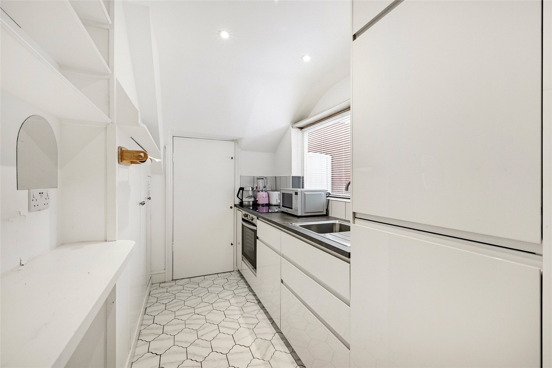 Flat Lower Sloane Street in Greater London
