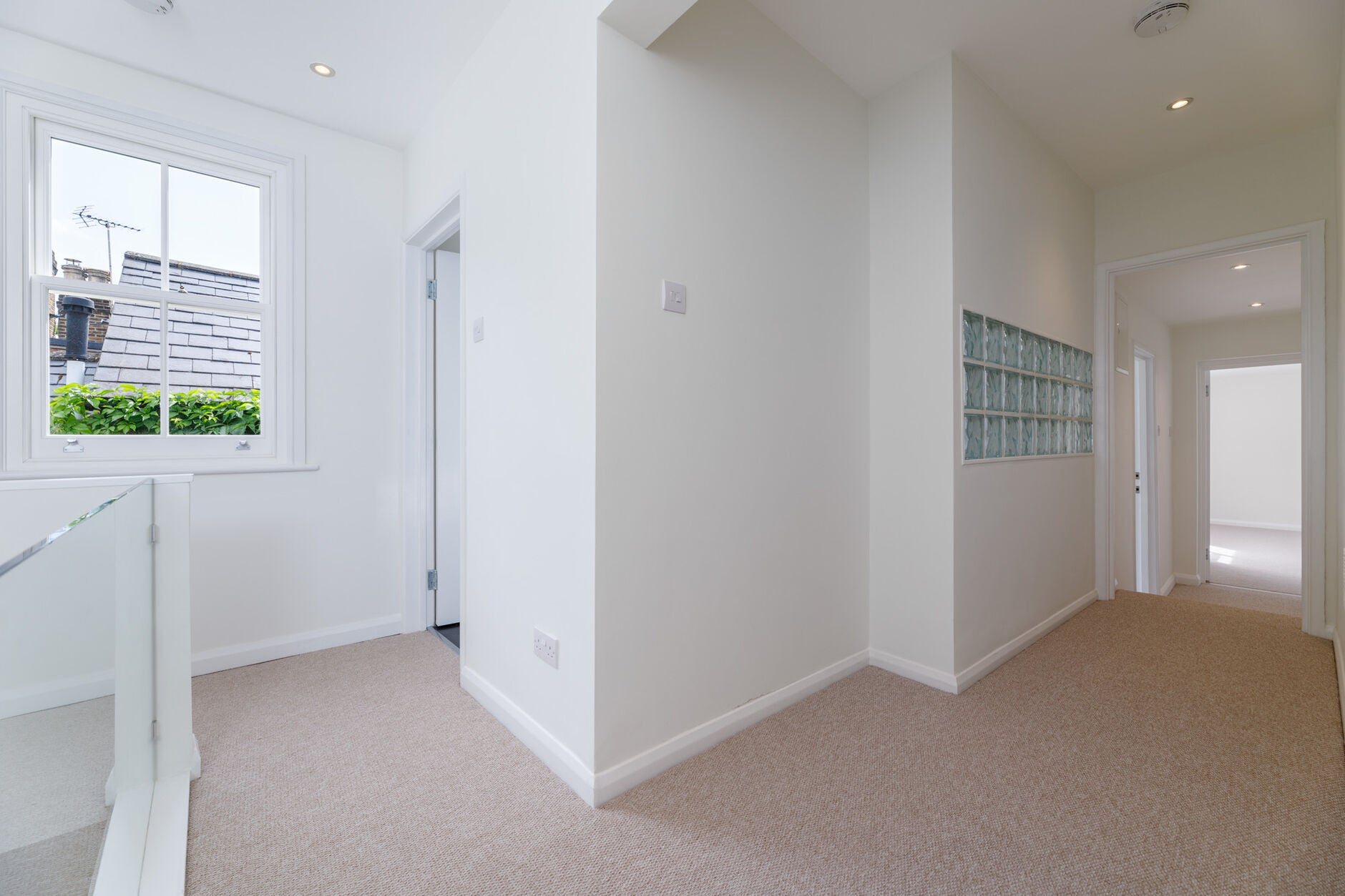 Flat Goldhawk Road in Greater London